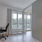 Spacious 2 Bedroom In * וילנה