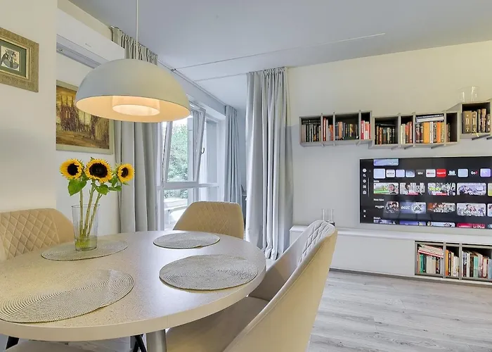 Spacious 2 Bedroom In Daire Vilnius