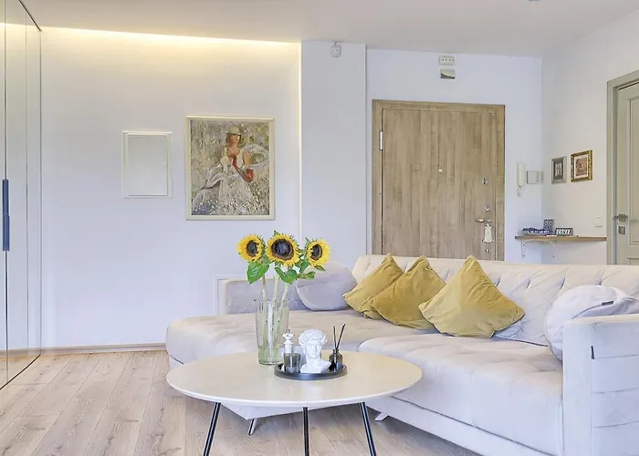 Spacious 2 Bedroom In