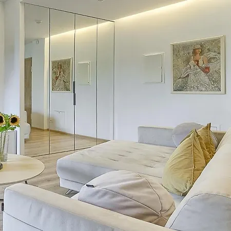 Spacious 2 Bedroom In