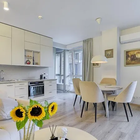 Апартаменты Spacious 2 Bedroom In *