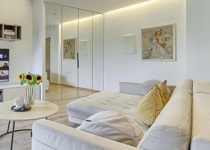 Spacious 2 Bedroom In